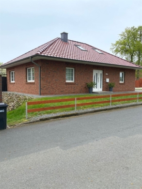 Junger stilvoller Bungalow, Bj. 2016, Solar, Kamin, Gute Lage. Sofort Verfügbar, 27245 Kirchdorf b Sulingen, Bungalow