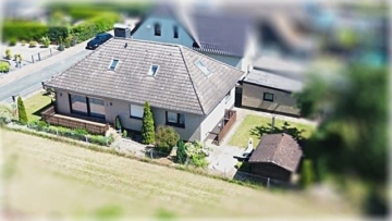 Vielseitiges Einfamilienhaus mit viel Platz und Potenzial in zentraler Lager von Stolzenau, 31592 Stolzenau , Weser, Bungalow