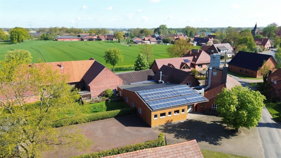 Werkstattgebäude mit PV-Anlage - Gebotsverfahren für den schlauen Handwerker: Gewerbe- u. Bürogebäude, mit überragendes Wohnhaus