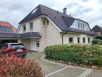 Luxuriöses Zweifamilienhaus mit Büro und Doppelgarage., 27330 Asendorf b Bruchhausen-Vilsen, Zweifamilienhaus