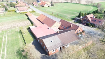 Vielseitige Bestandsimmobilie mit Historie und Entwicklungspotenzial, 31592 Stolzenau , Weser, Bauernhof